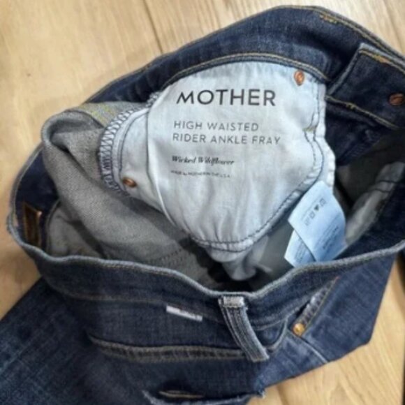 Mother High Waisted Looker Ankle Fray Jeans In Wicked Wildflower size 26 USA - Picture 3 of 7